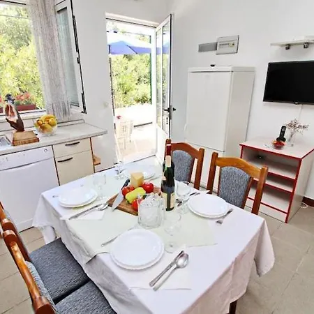 Neven - With Terrace And Partial Sea View A3 Apartamento *